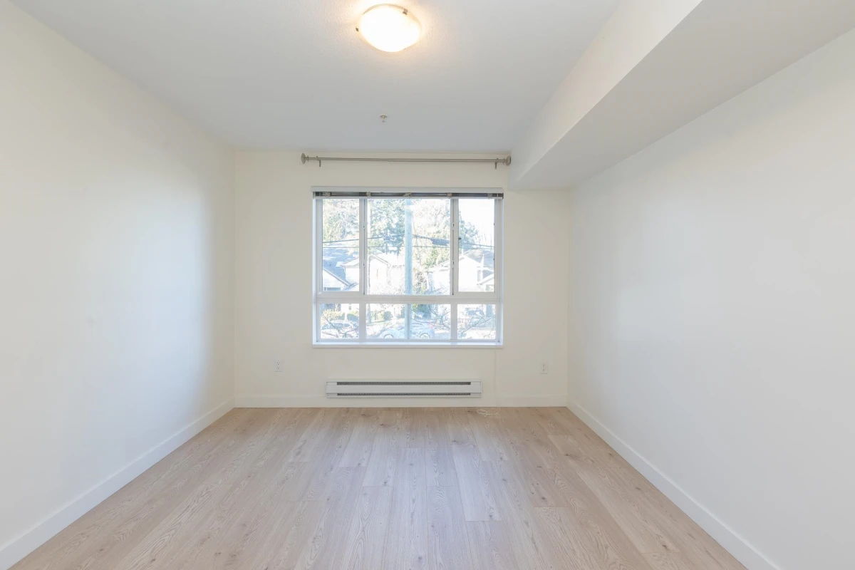 Loft / Bonus Room Photo of 202 14960 102a Avenue, Surrey, BC