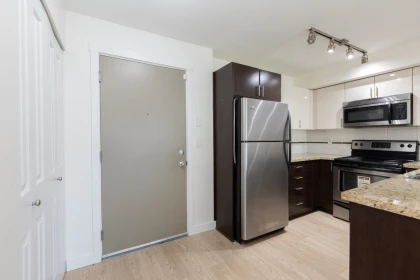 Kitchen Island Photo of 202 14960 102a Avenue, Surrey, BC