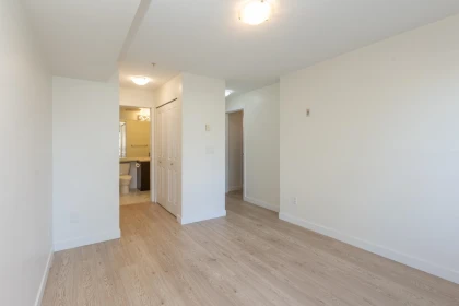 Laundry Room Photo of 202 14960 102a Avenue, Surrey, BC