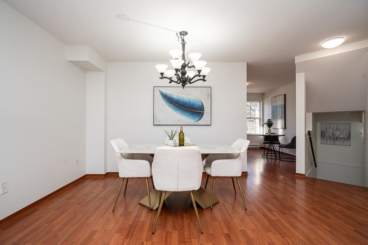 Powder Room Photo of 5 8638 159 Street, Surrey, BC