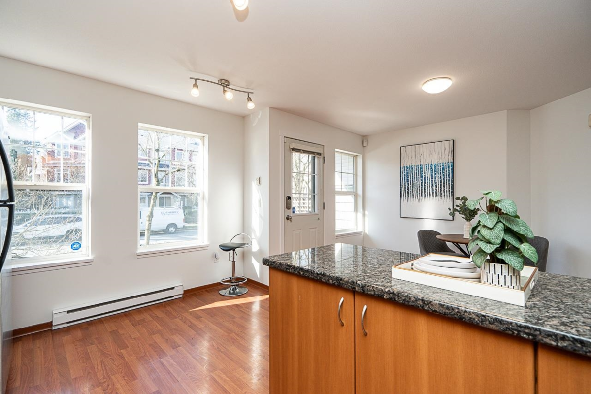 Primary Bathroom Photo of 5 8638 159 Street, Surrey, BC