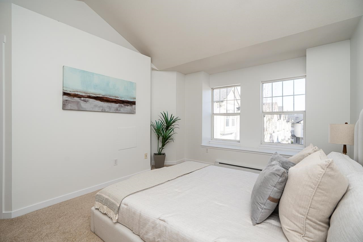 Staircase Photo of 5 8638 159 Street, Surrey, BC