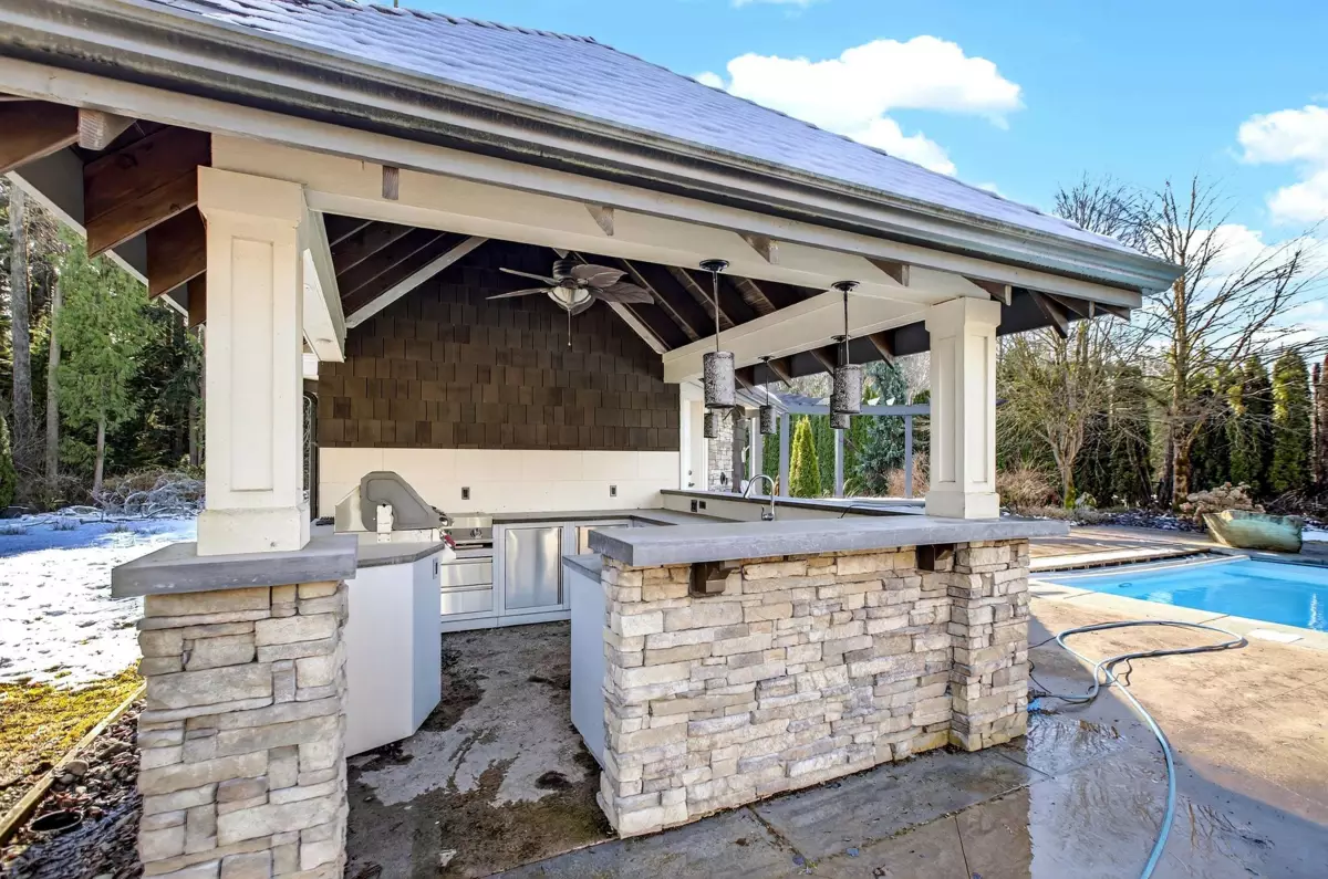 Hot Tub / Spa Photo of 26540 124 Avenue, Maple Ridge, BC