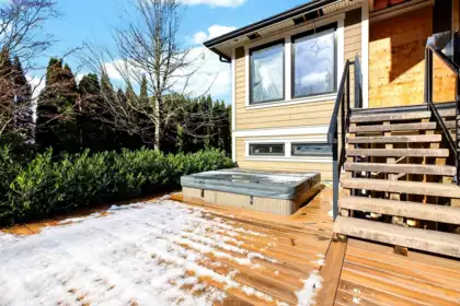 Staircase Photo of 26540 124 Avenue, Maple Ridge, BC