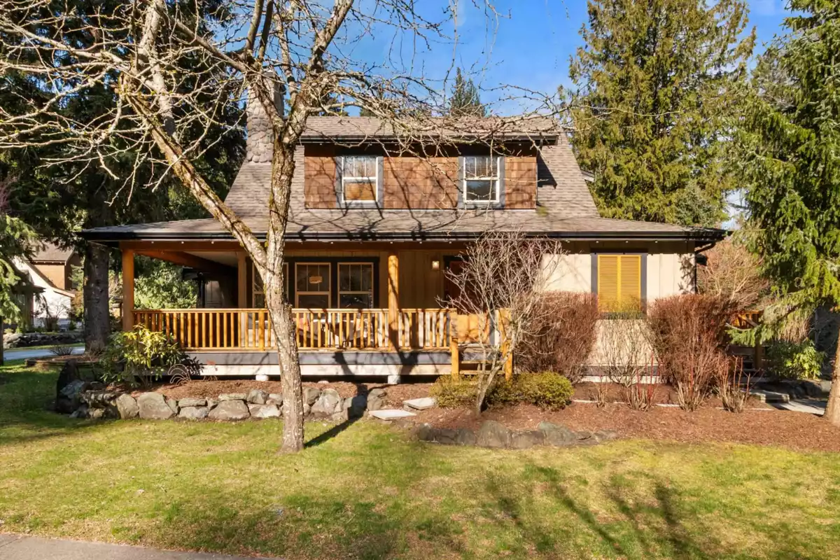 Dining Area Photo of 1774 Robins Roost Road, Lindell Beach, BC