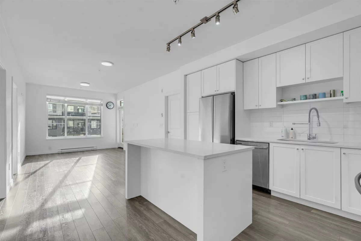 Dining Area Photo of 418 15825 85 Avenue, Surrey, BC