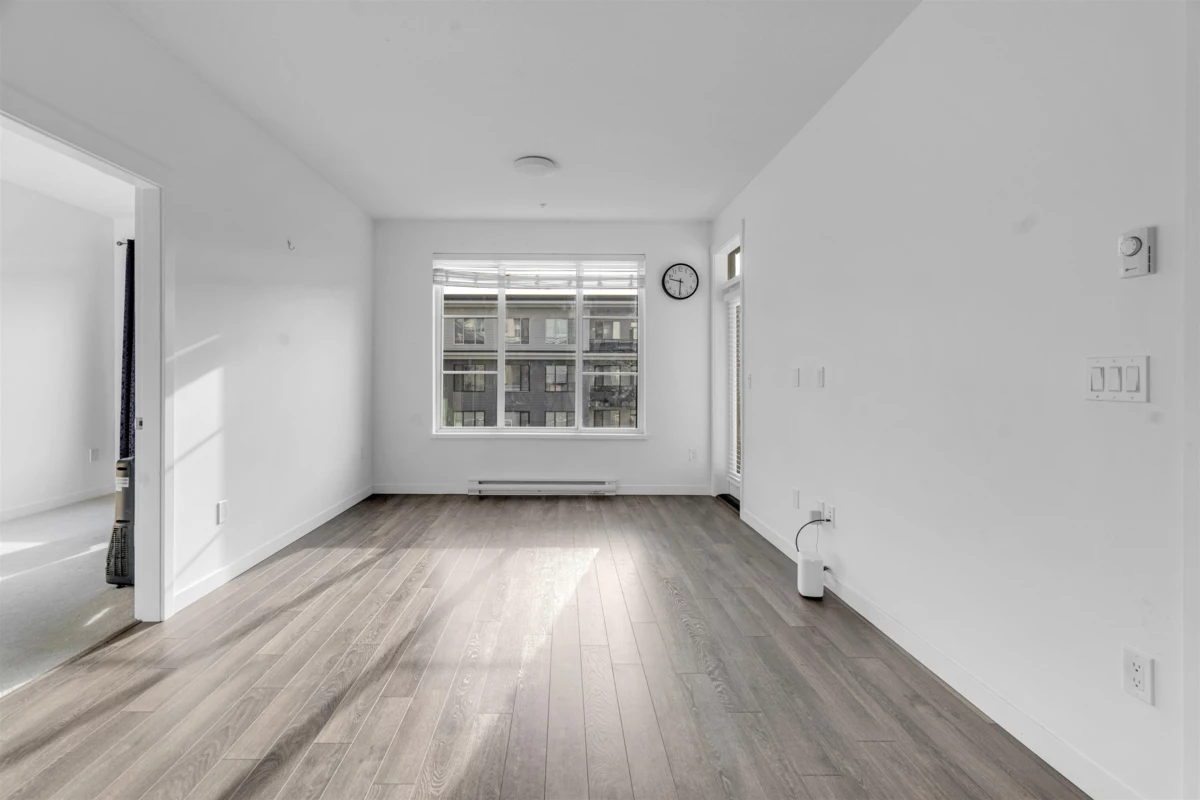 Kitchen Photo of 418 15825 85 Avenue, Surrey, BC