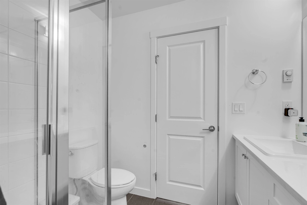Mudroom Photo of 418 15825 85 Avenue, Surrey, BC