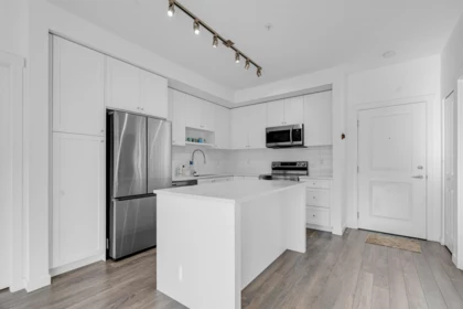 418 15825 85 Avenue, Surrey, BC, Fleetwood Tynehead — 3 bed apartment/condo for sale