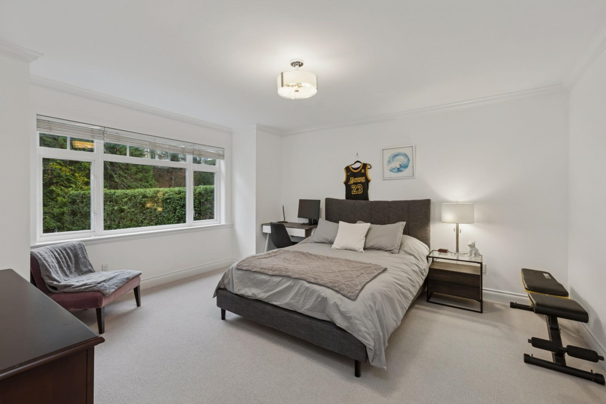 Backyard Photo of 4081 Woodbury Avenue, North Vancouver, BC