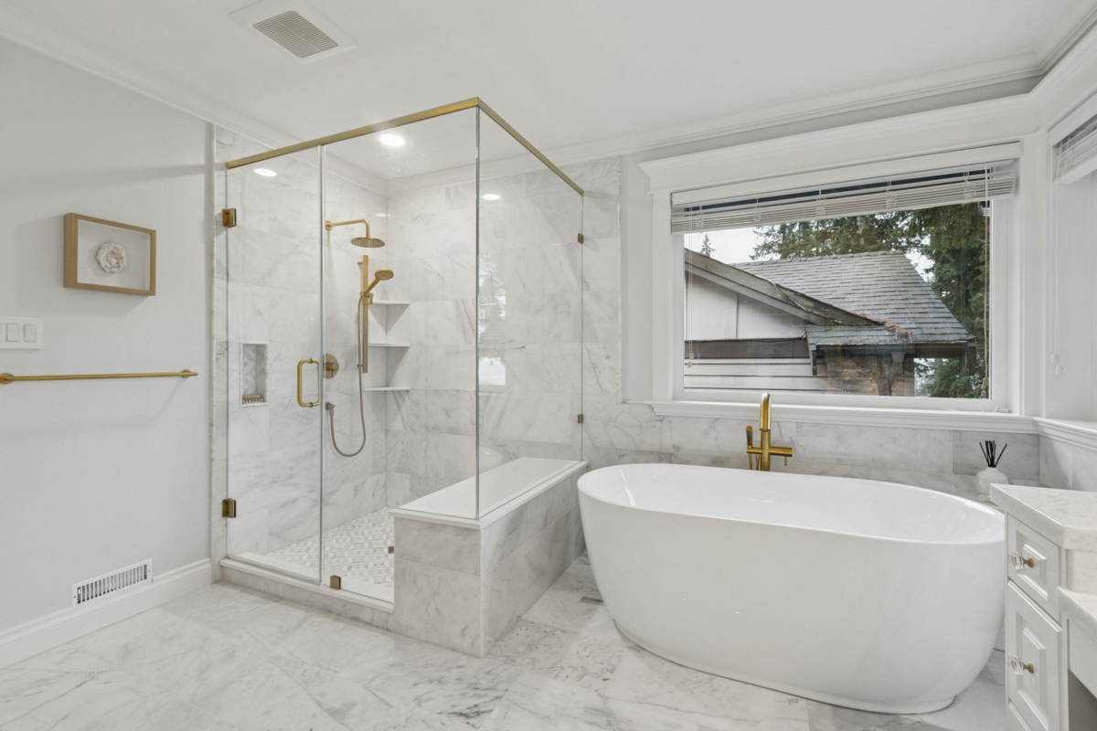 Garage Interior Photo of 4081 Woodbury Avenue, North Vancouver, BC