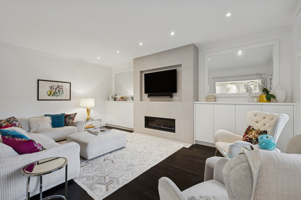 Guest Bathroom Photo of 4081 Woodbury Avenue, North Vancouver, BC