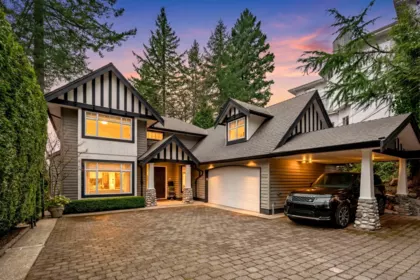 4081 Woodbury Avenue, North Vancouver, BC, Upper Lonsdale — 7 bed single family residence for sale