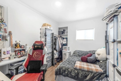 Hallway Photo of 216 Davis Crescent, Langley, BC