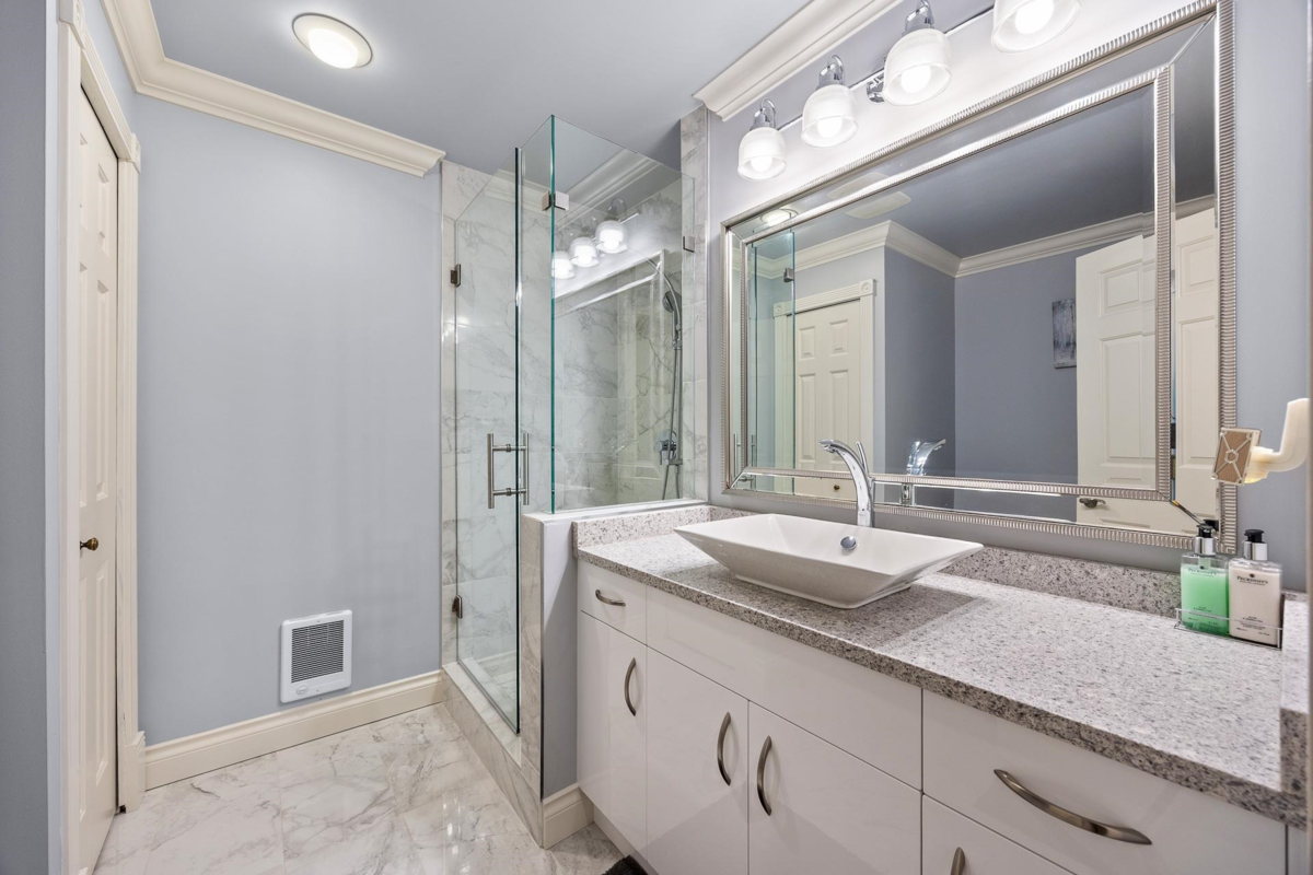 Garden / Landscaping Photo of 2621 166a Street, Surrey, BC