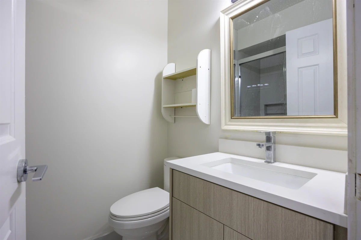 Laundry Room Photo of 7549 10th Avenue, Burnaby, BC
