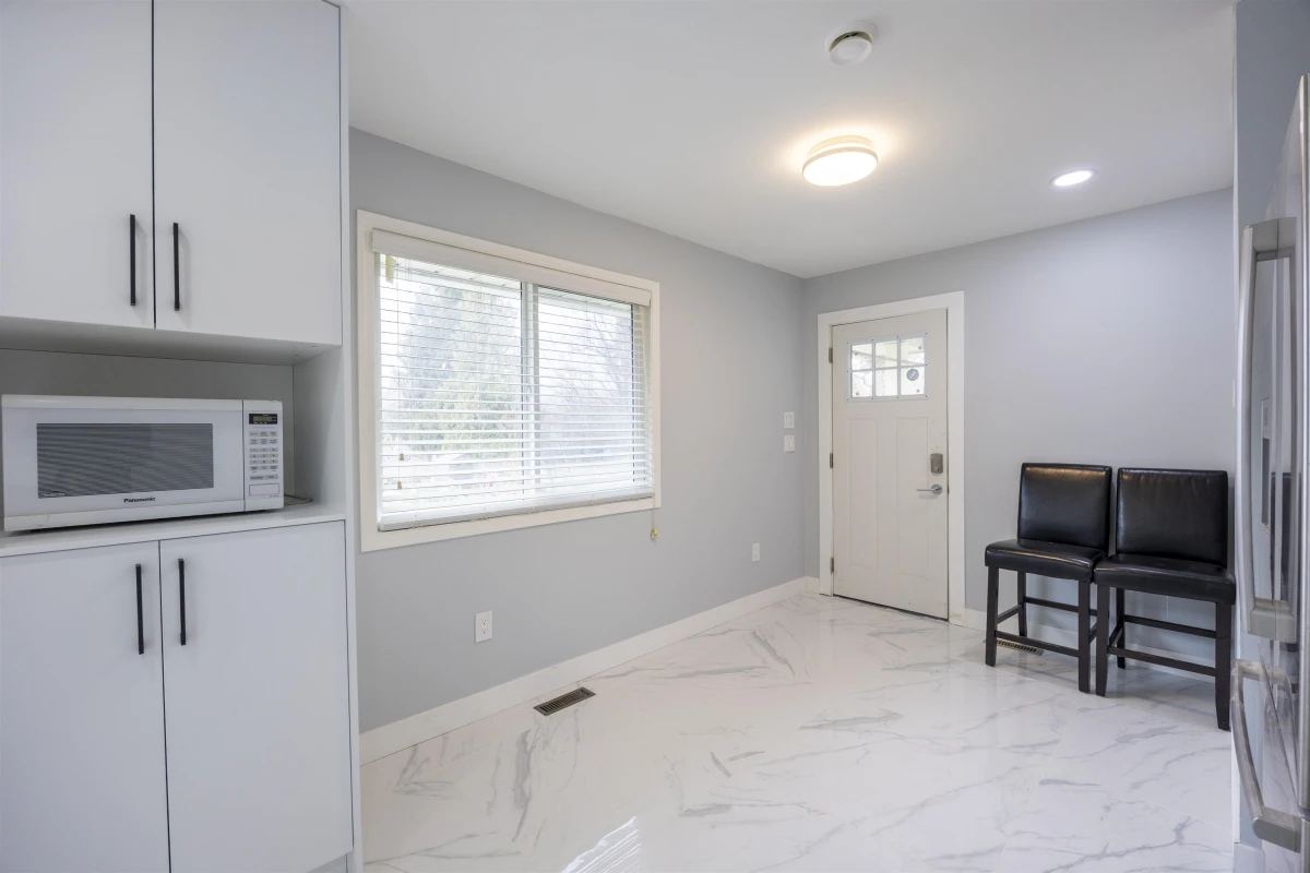 Primary Bedroom Photo of 7549 10th Avenue, Burnaby, BC