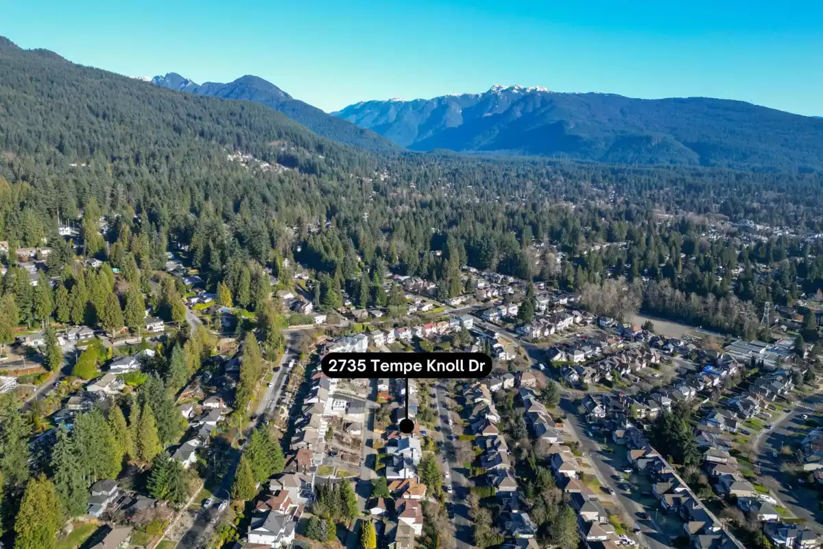 Fitness Center Photo Near 2735 Tempe Knoll Drive, North Vancouver, BC