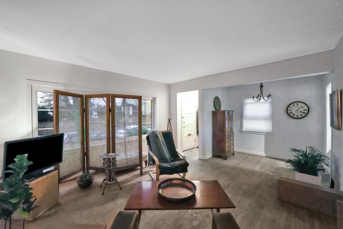 Kitchen Island Photo of 2303 W 3rd Avenue, Vancouver, BC