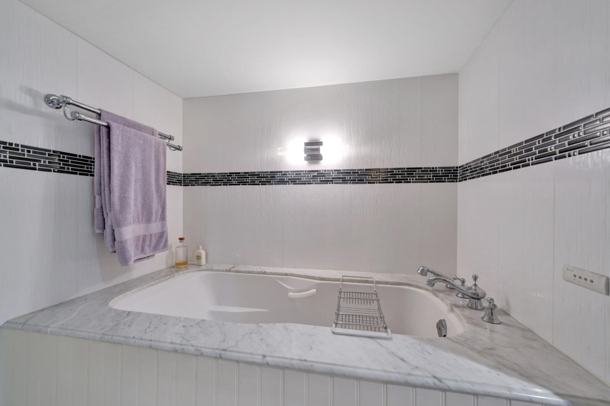 Laundry Room Photo of 2303 W 3rd Avenue, Vancouver, BC