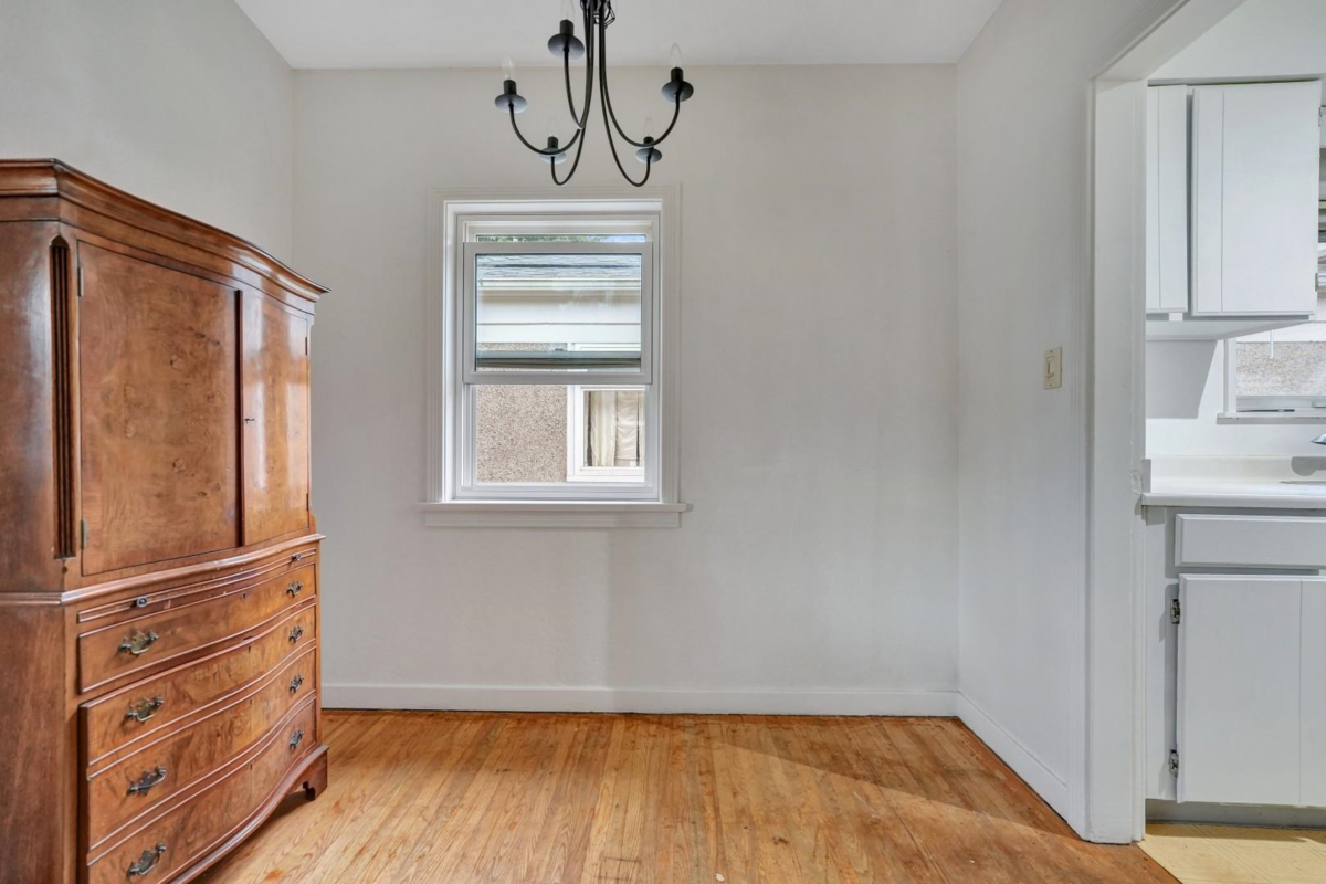 Pantry Photo of 2303 W 3rd Avenue, Vancouver, BC