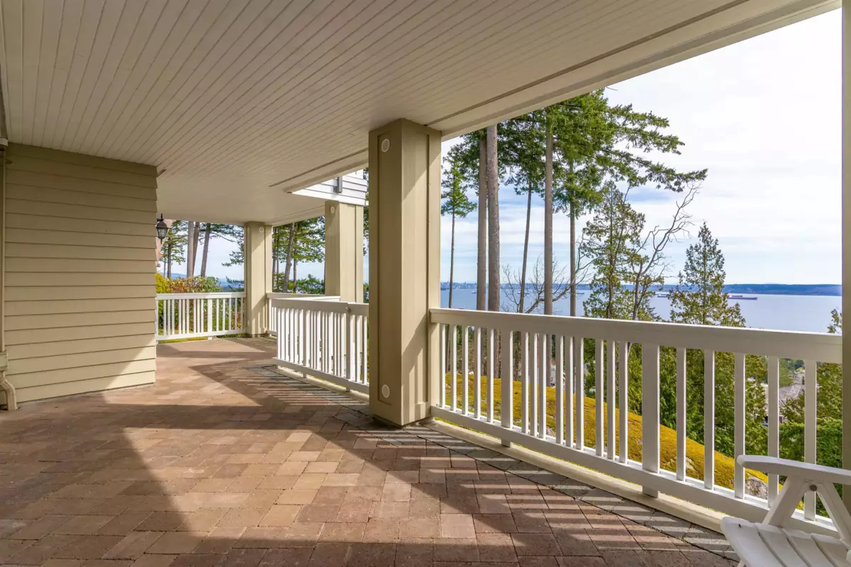 Backyard Photo of 9 5110 Alderfeild Place, West Vancouver, BC