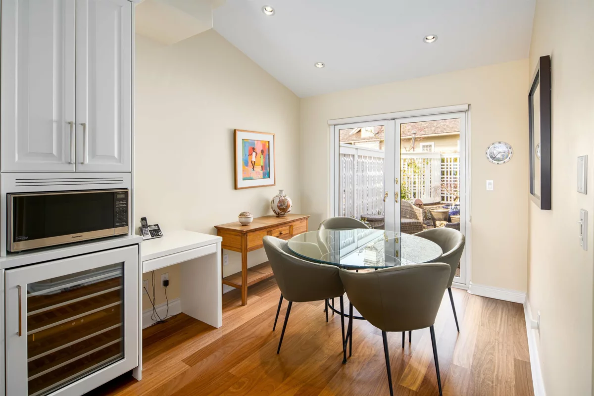 Guest Bathroom Photo of 9 5110 Alderfeild Place, West Vancouver, BC