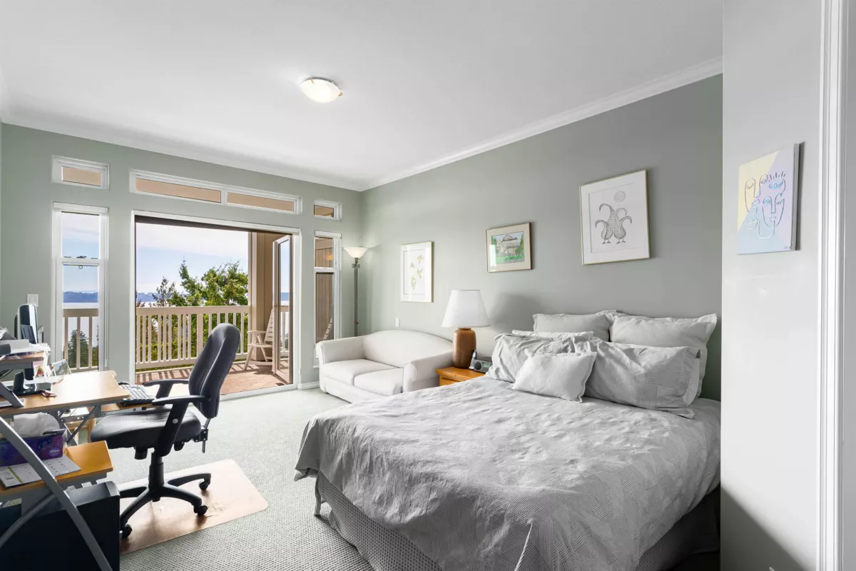 Laundry Room Photo of 9 5110 Alderfeild Place, West Vancouver, BC