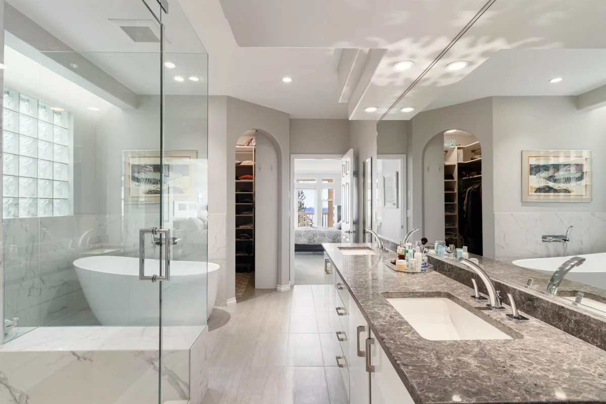 Loft / Bonus Room Photo of 9 5110 Alderfeild Place, West Vancouver, BC