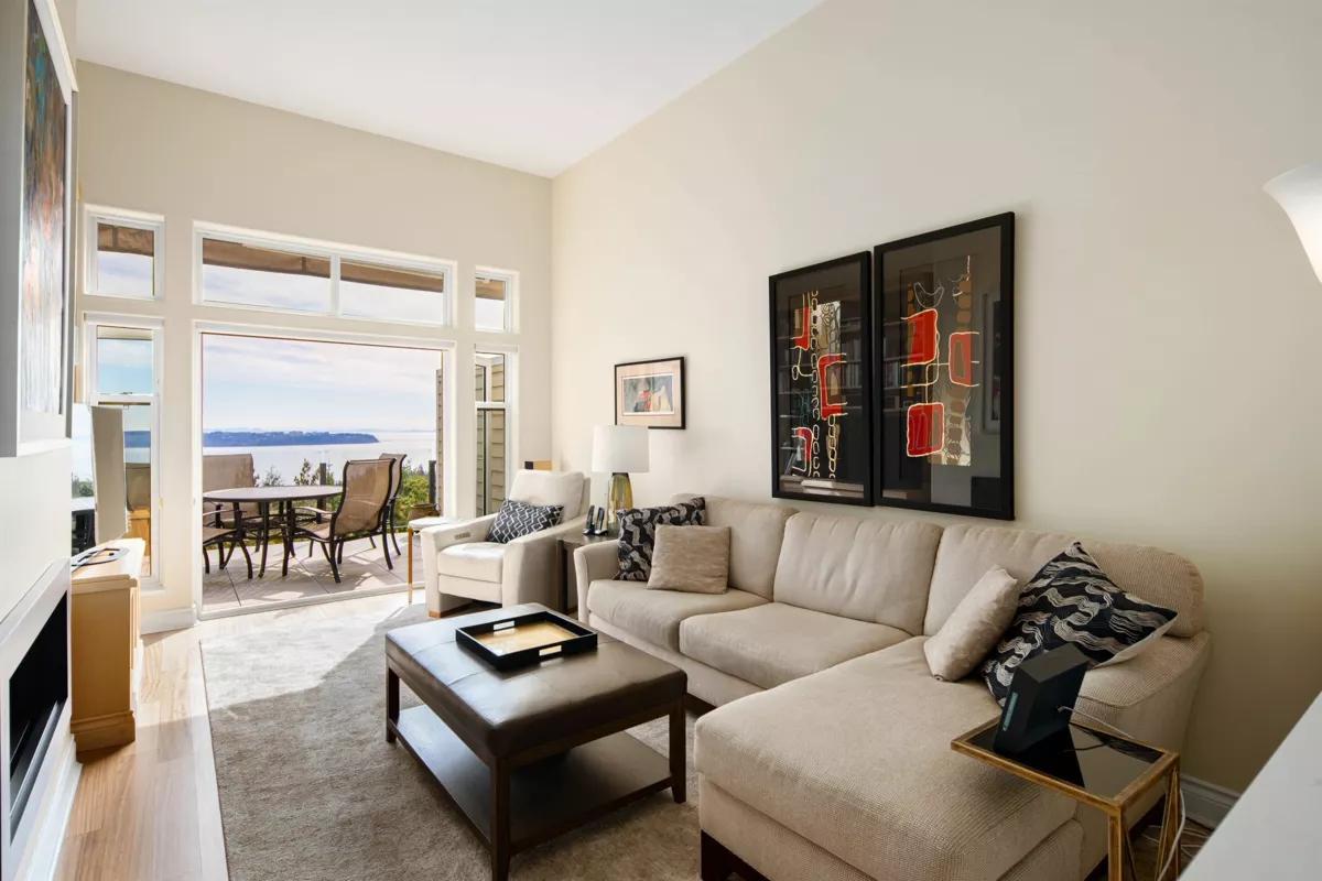 Walk-In Closet Photo of 9 5110 Alderfeild Place, West Vancouver, BC