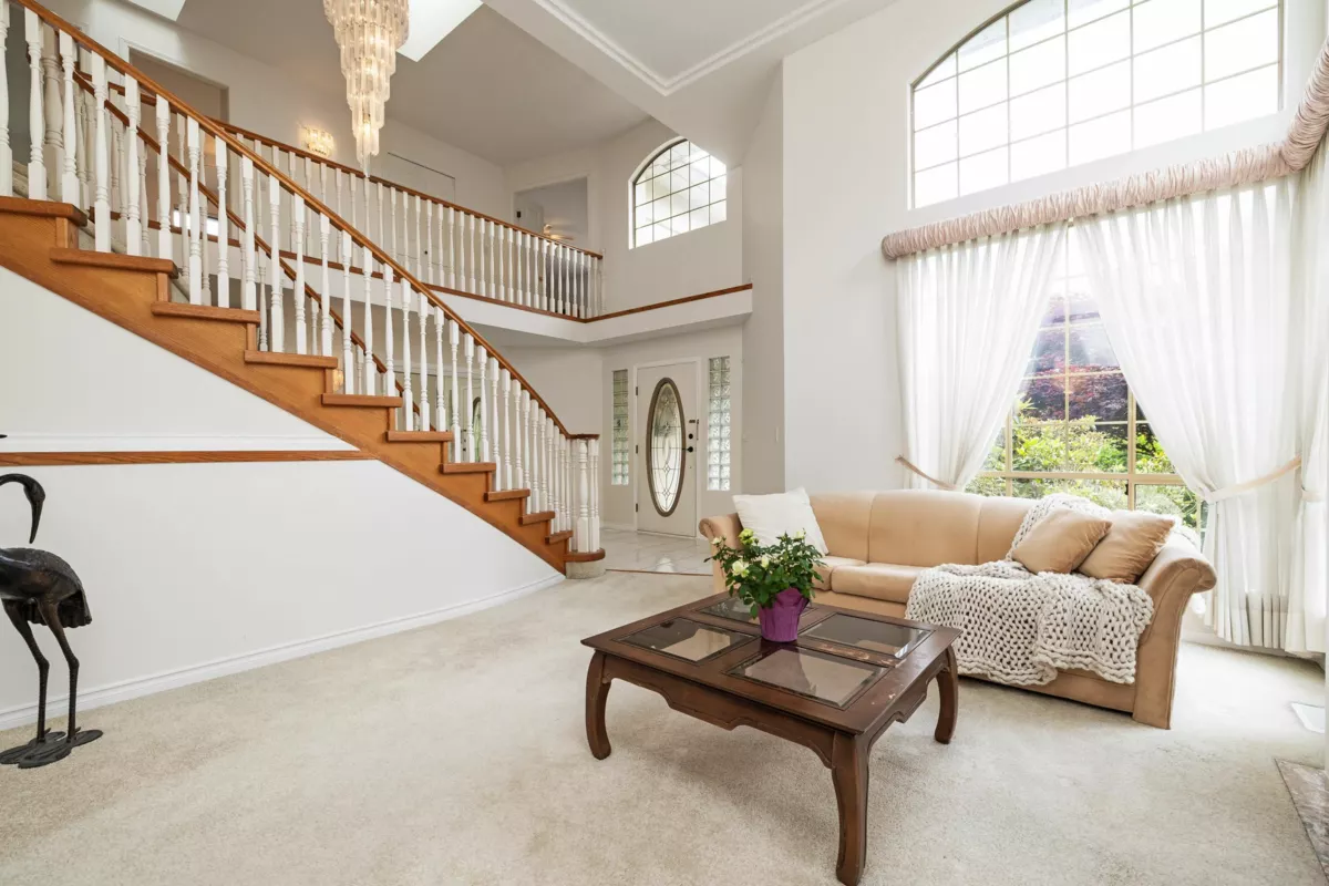 Kitchen Photo of 8658 165a Street, Surrey, BC