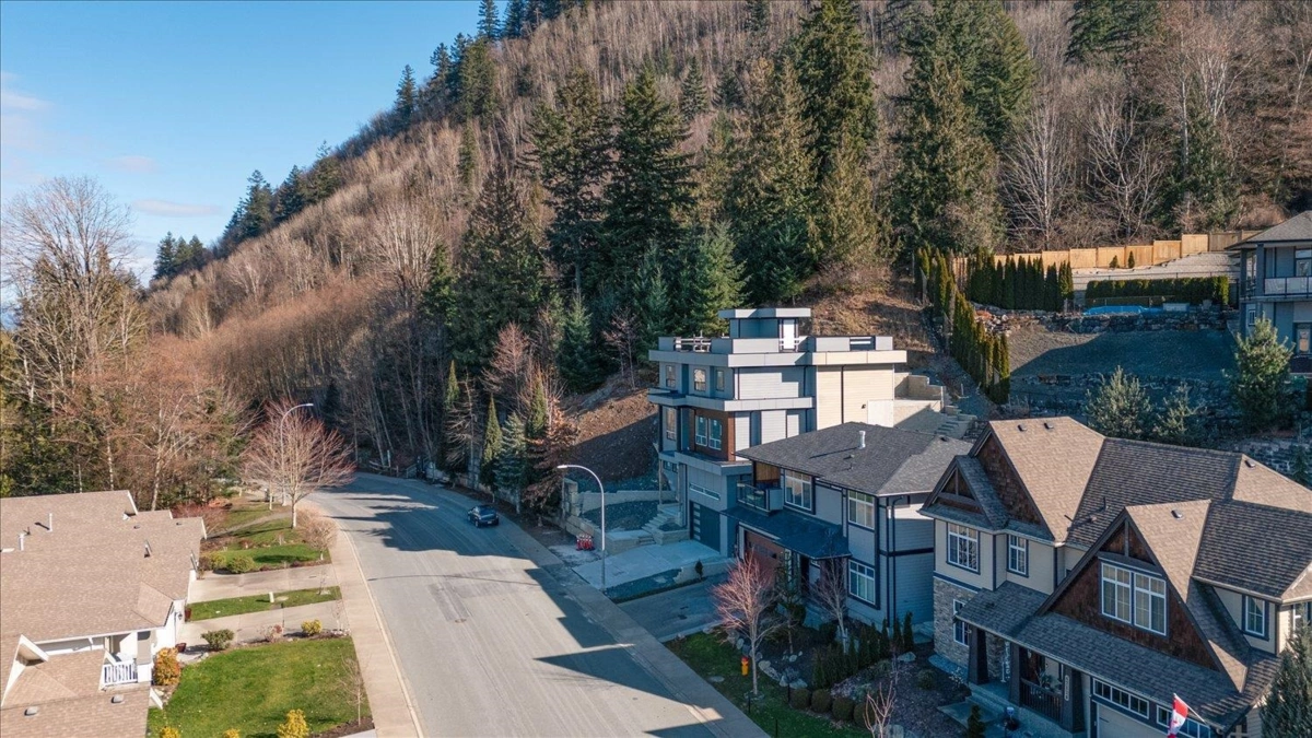 Aerial View of 47128 Sylvan Drive, Chilliwack, BC