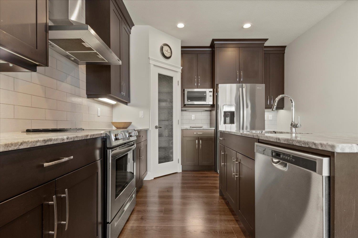 Breakfast Nook Photo of 47128 Sylvan Drive, Chilliwack, BC