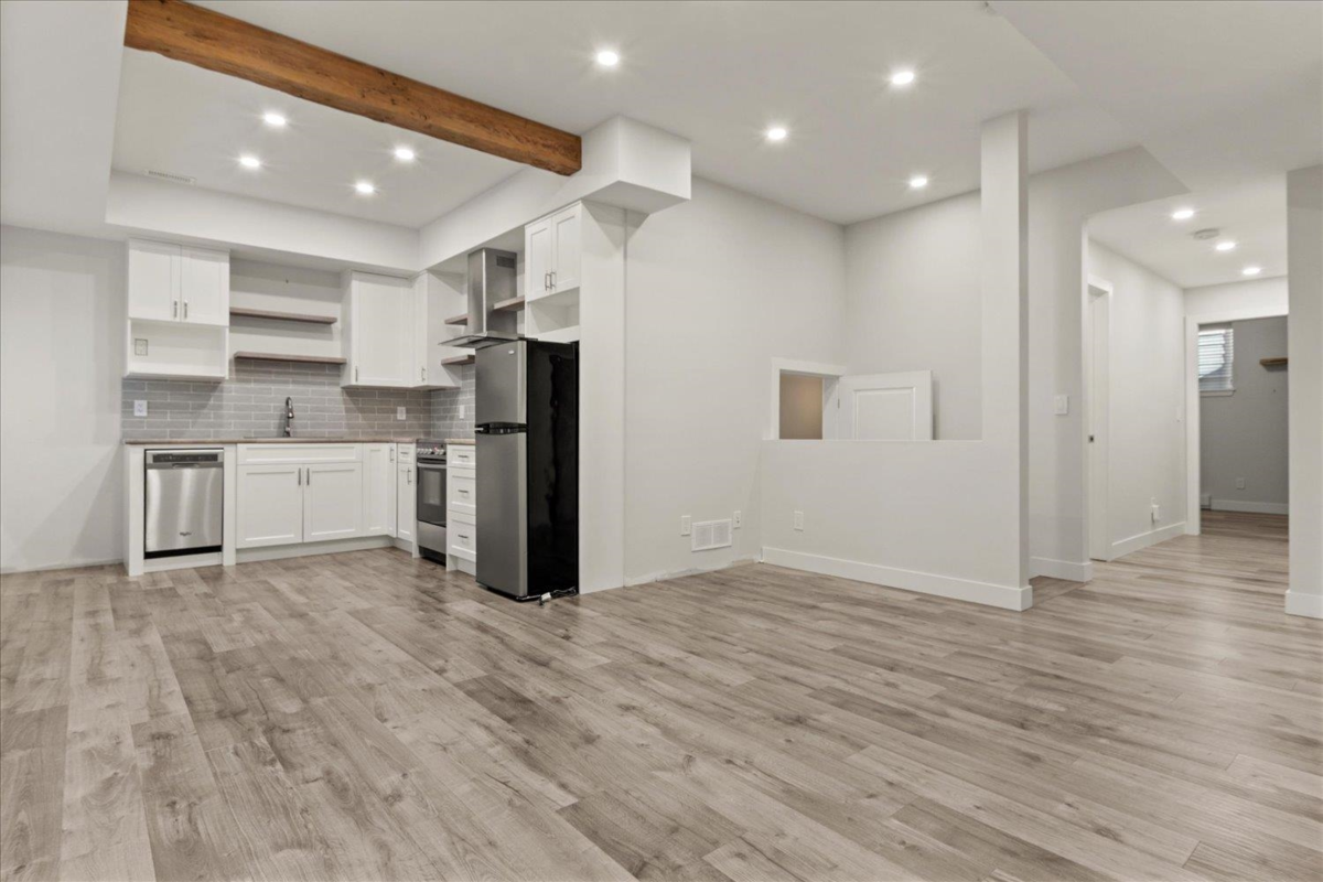 Garage Interior Photo of 47128 Sylvan Drive, Chilliwack, BC