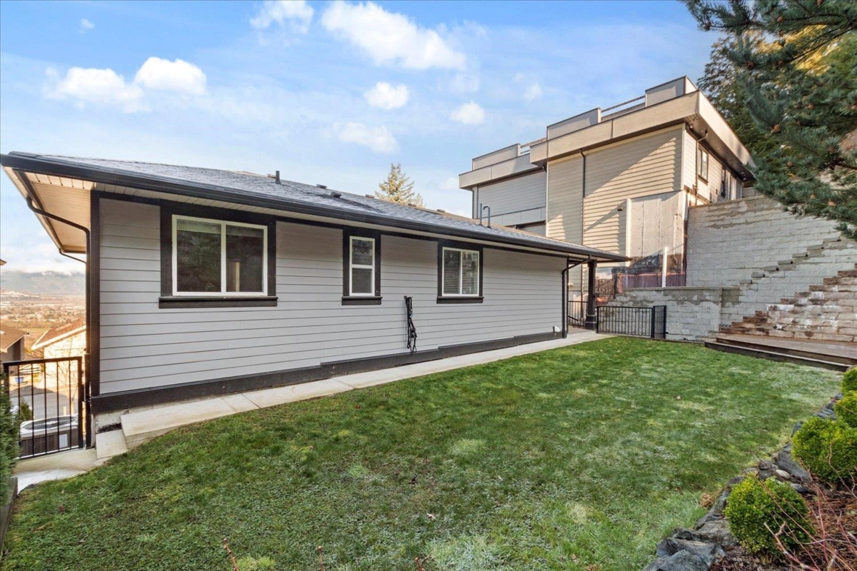 Garden / Landscaping Photo of 47128 Sylvan Drive, Chilliwack, BC