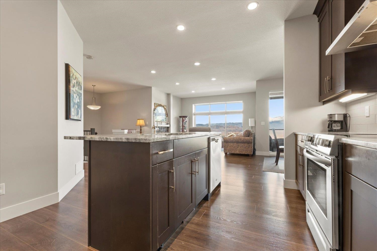 Primary Bathroom Photo of 47128 Sylvan Drive, Chilliwack, BC