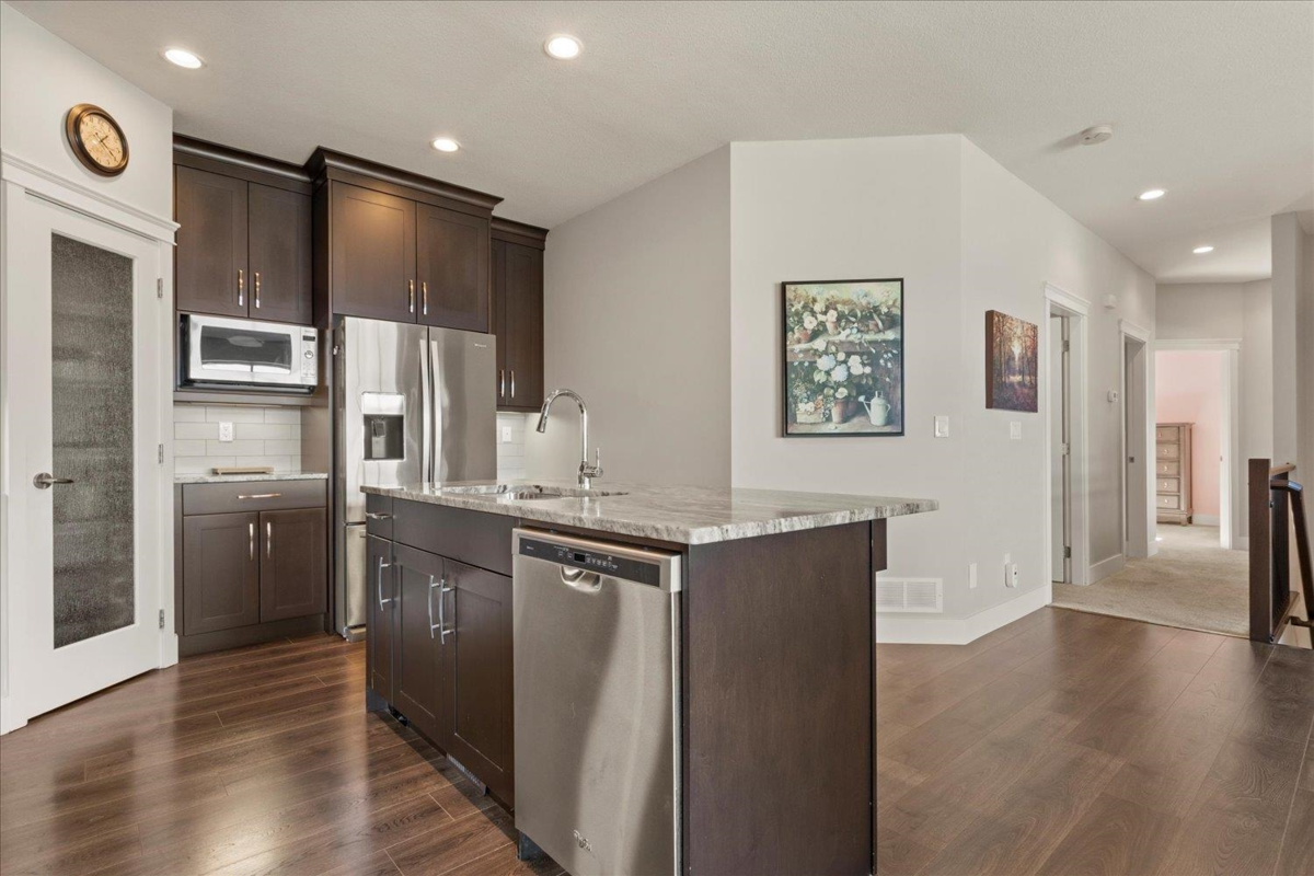 Primary Bedroom Photo of 47128 Sylvan Drive, Chilliwack, BC