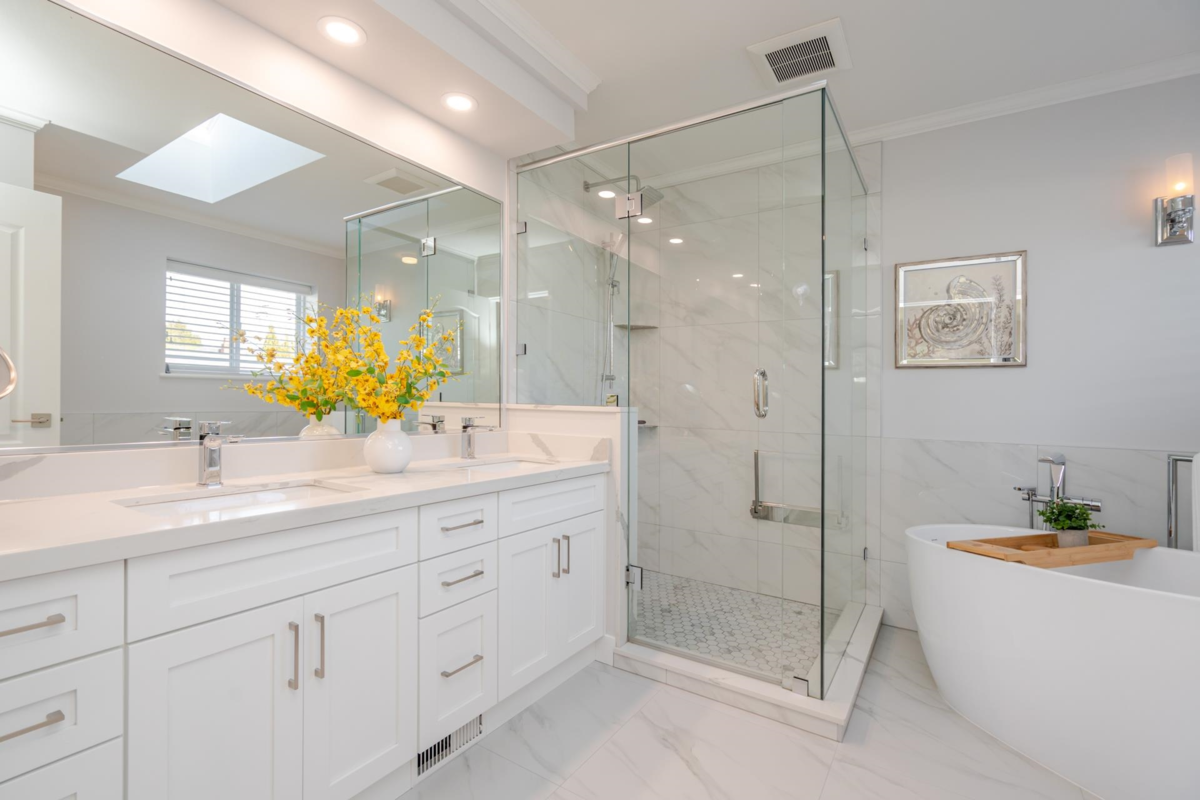 Family Room Photo of 465 Garrett Street, New Westminster, BC