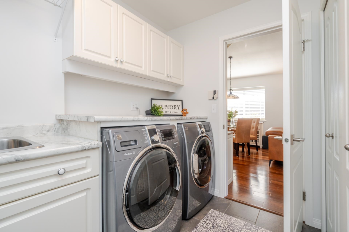 Mudroom Photo of 465 Garrett Street, New Westminster, BC