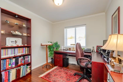 Staircase Photo of 465 Garrett Street, New Westminster, BC