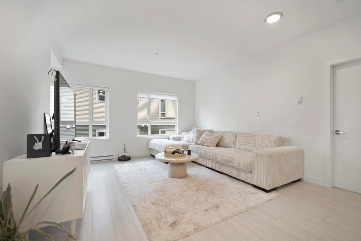 Dining Area Photo of 405 10777 138 Street, Surrey, BC