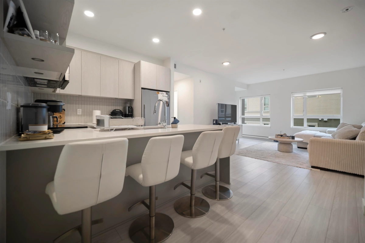 Family Room Photo of 405 10777 138 Street, Surrey, BC