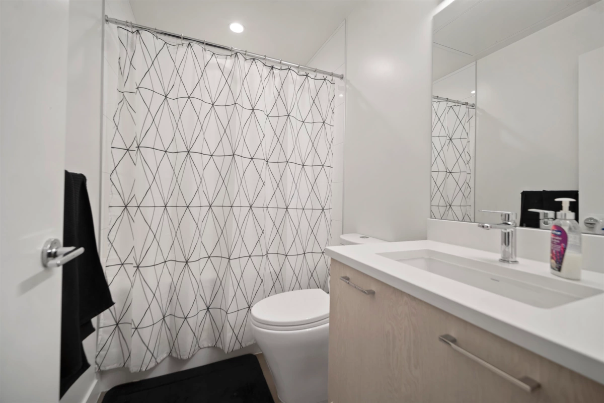 Primary Bathroom Photo of 405 10777 138 Street, Surrey, BC
