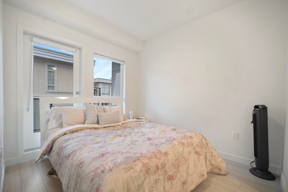 Walk-In Closet Photo of 405 10777 138 Street, Surrey, BC