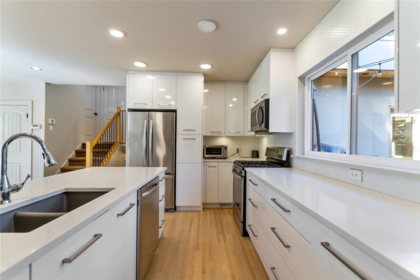 Breakfast Nook Photo of 2660 127 Street, Surrey, BC