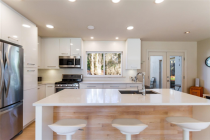 Kitchen Island Photo of 2660 127 Street, Surrey, BC