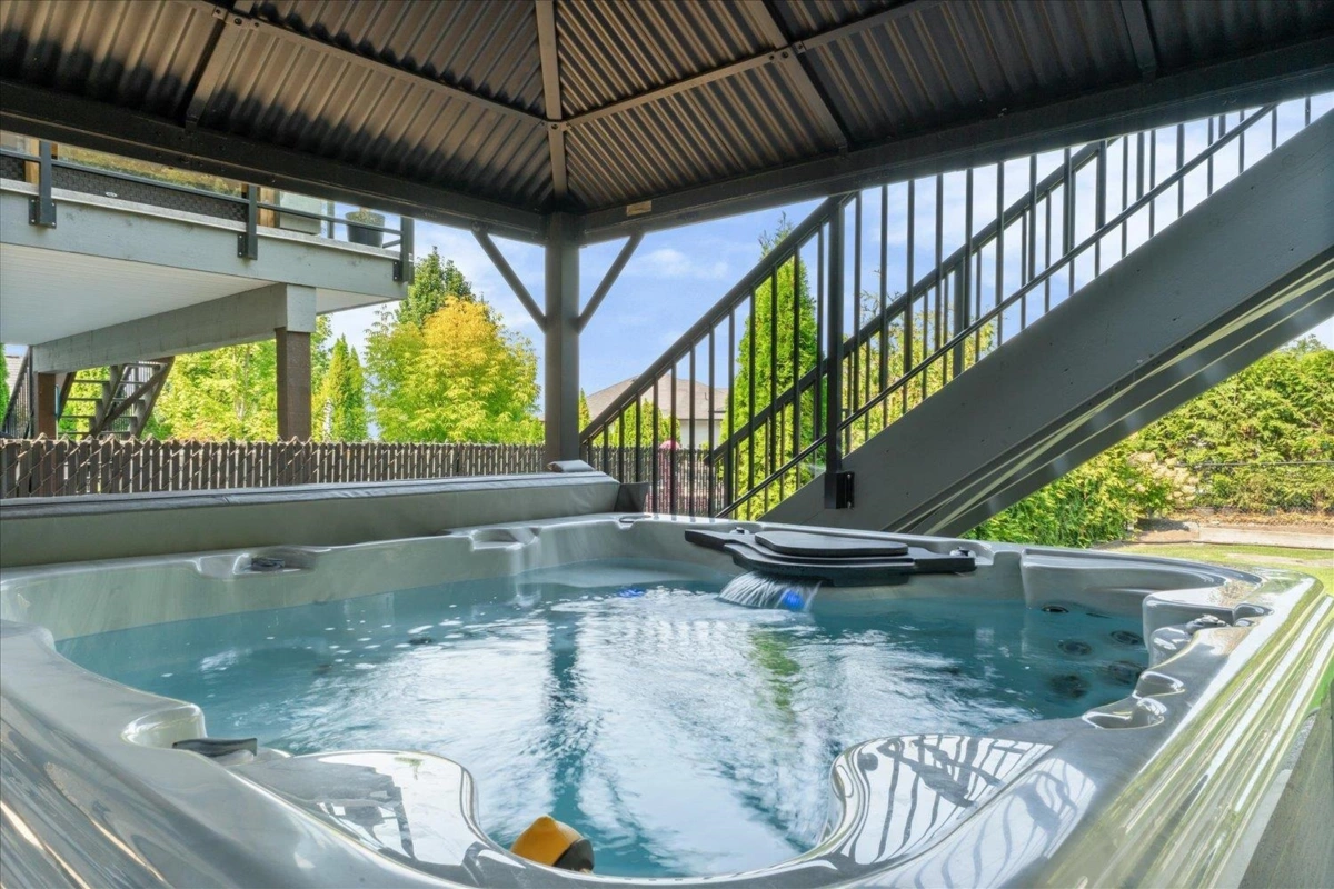 Aerial View of 7569 Dickinson Place, Chilliwack, BC