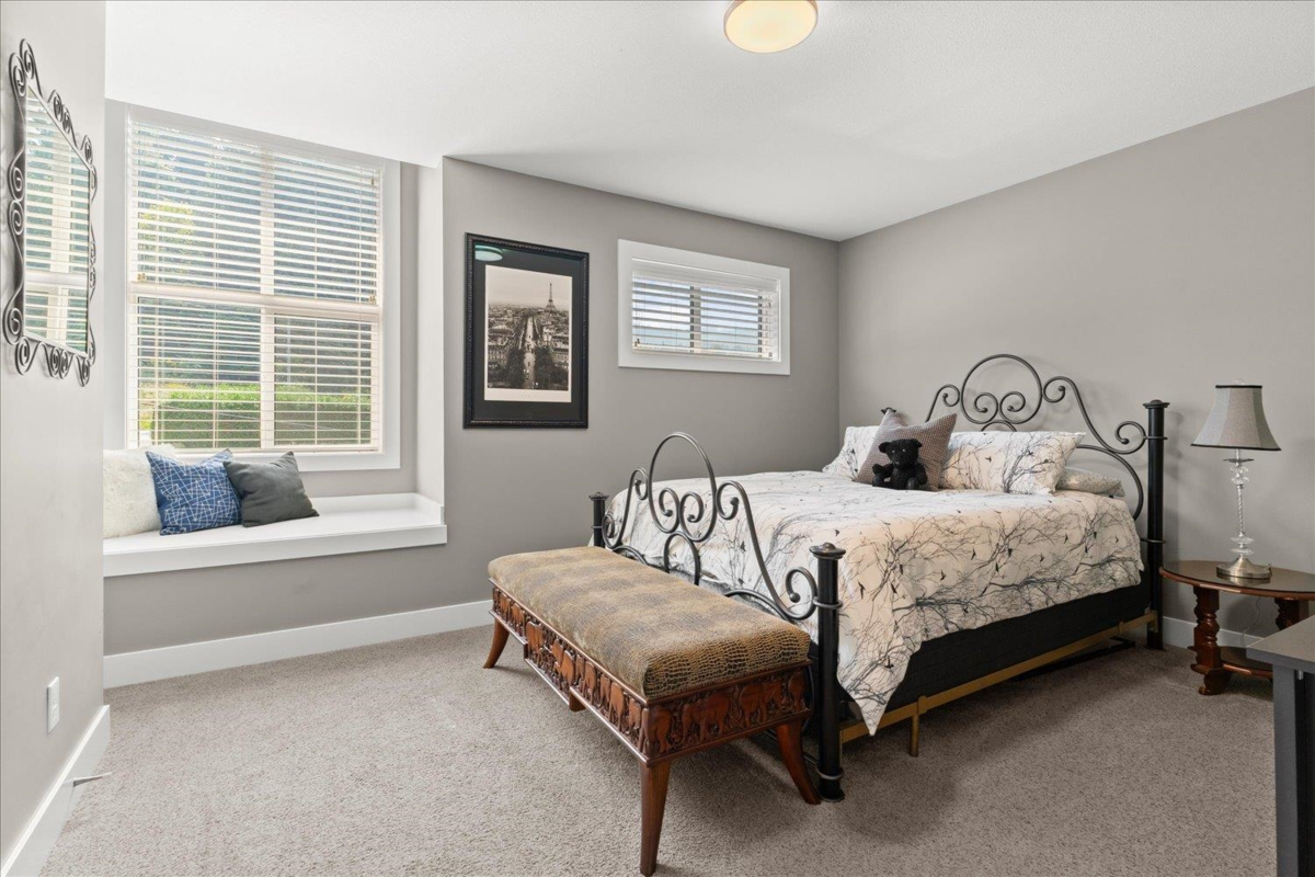 Hallway Photo of 7569 Dickinson Place, Chilliwack, BC