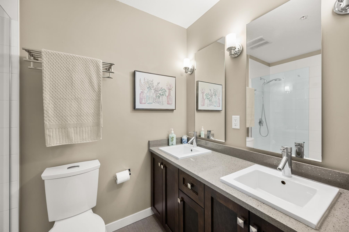 Basement Recreation Room Photo of 217 2242 Whatcom Road, Abbotsford, BC