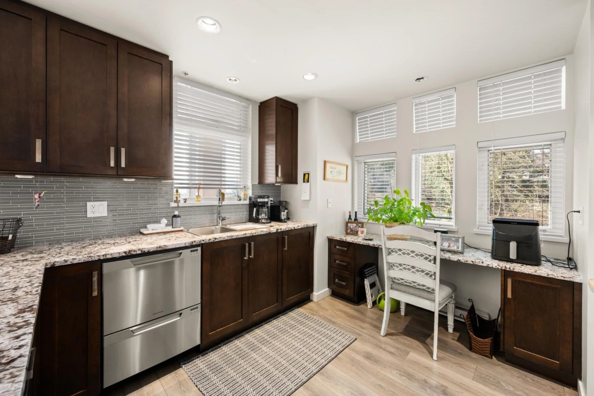 Bedroom 3 Photo of 217 2242 Whatcom Road, Abbotsford, BC